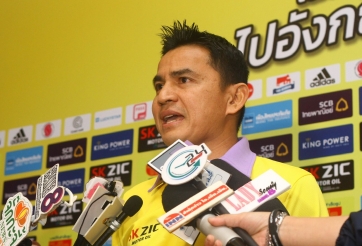 HLV Kiatisak từ chối trở lại 'cứu vớt' ĐT Thái Lan