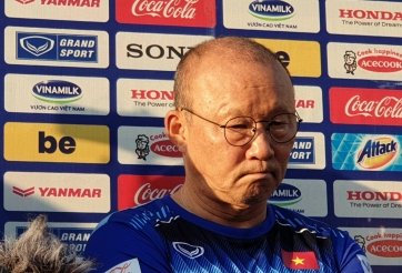 VIDEO: Ông Park bảo vệ Tiến Dũng, phản bác HLV Thái Lan