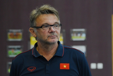 HLV U19 Việt Nam: 'Thắng bao nhiêu bàn cũng được, miễn có 3 điểm'