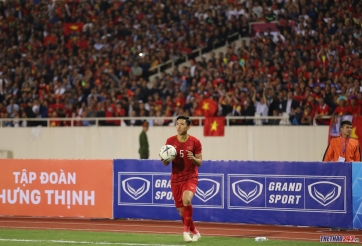 Đoàn Văn Hậu khiến người Thái 'khóc thét' tại Mỹ Đình