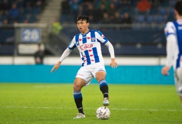 Văn Hậu dự bị, Heerenveen thua đau trước Fortuna Sittard
