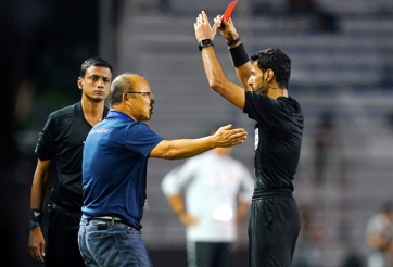 NÓNG: HLV Park Hang Seo bị AFC cấm chỉ đạo 4 trận