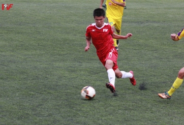 VIDEO: Sao trẻ PVF solo qua 5 hậu vệ, ghi bàn đẹp mắt