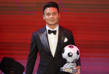 HLV Park khuyên Quang Hải nhường QBV cho đồng đội