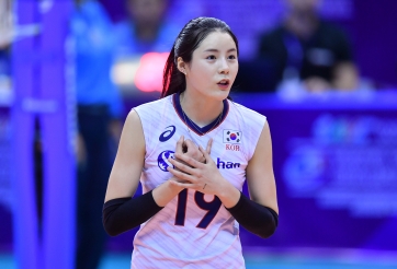 VIDEO: 'Nữ thần' bóng chuyền Hàn Quốc vạch áo, đốn tim NHM