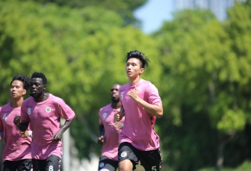 Hà Nội trình làng Văn Hậu 'phiên bản Châu Âu'