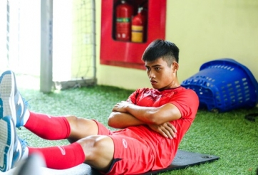 VIDEO: HLV Troussier ấn tượng đặc biệt với sao trẻ Hải Phòng