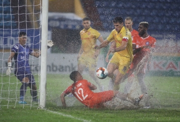 HLV Nam Định cảm ơn người hâm mộ sau trận 'thủy chiến'