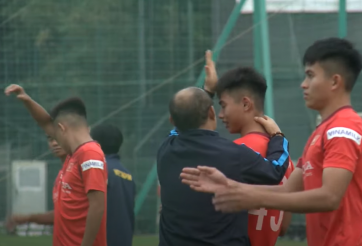 VIDEO: HLV Park luyện 'thiết đầu công' cho U22 Việt Nam