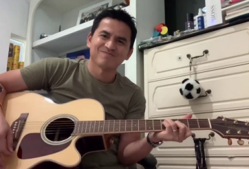 VIDEO: Kiatisak gây sốt khi hát 'Đôi mắt Pleiku' ngày ra mắt HAGL