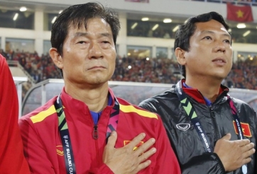 HLV Bae Ji-won: 'Chỉ tập trung cho ĐTQG, bóng đá Việt Nam sẽ thụt lùi'