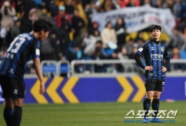 Cong Phuong: ‘I played as a midfielder since there was no big gap’