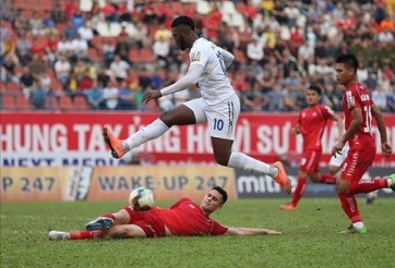 Adriano Schmidt: Vietnamese oversea is a new phenomenon in V-League