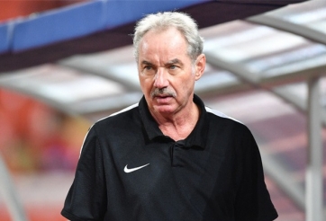 ‘Austria Wien contacts me for Van Hau case’, claims Alfred Riedl