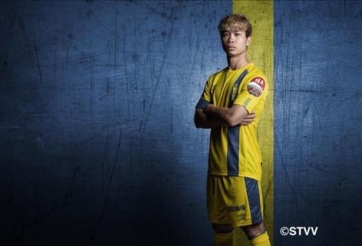 Cong Phuong hangs out with Liverpool star at Sint-Truidense’s favorite coffee shop