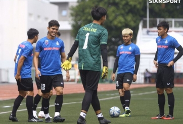 Defeating Laos, Thailand puts pressure on Vietnam