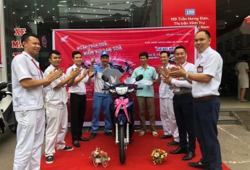 Hơn 500 khách hàng mua xe trúng xe dịp cuối năm