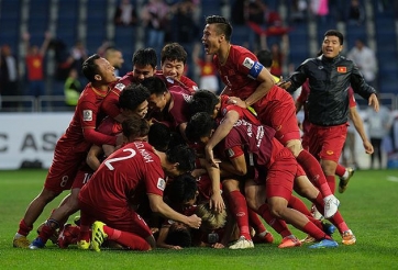 VIDEO: Bùi Tiến Dũng và 2 quả 11m định mệnh trong vòng 1 năm