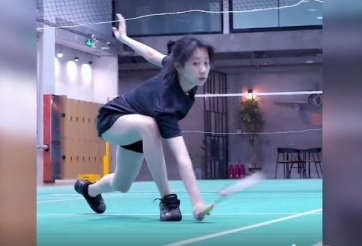 VIDEO: Những pha 'vẩy' cầu cực chất của cô gái xinh đẹp Trung Quốc