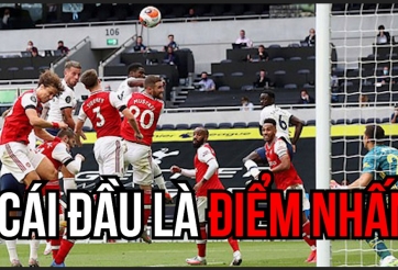 VIDEO: 10 pha đánh đầu thành bàn xa nhất lịch sử bóng đá