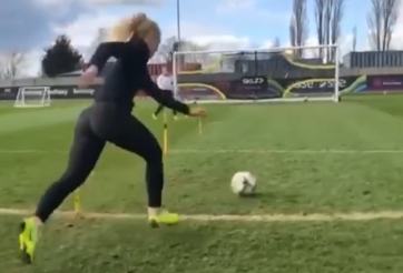 VIDEO: Những pha xử lý ngẫu nhiên 'cực chất' trong bóng đá của các dân chơi địa cầu