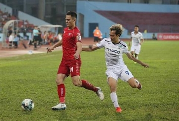 Adriano Schmidt: Cầu thủ Việt kiều đang gây sốt tại V-League