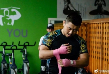 Trước khi đánh bại cao thủ các môn phái, Từ Hiểu Đông từng thua đau đớn