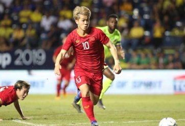 VIDEO: Những tình huống Công Phượng đe doạ khung thành Curacao