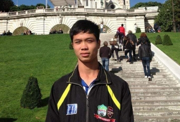 Hình ảnh Công Phượng sang Pháp đấu Paris cách đây 7 năm được tìm lại