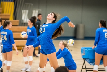 VIDEO: Jamie Robbins - Nữ VĐV Bóng chuyền tài năng và quyến rũ