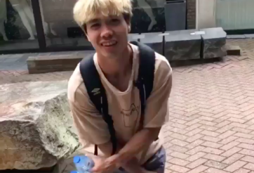 Đồng đội tại Bỉ 'khóc thét' với điệu nhảy của Công Phượng