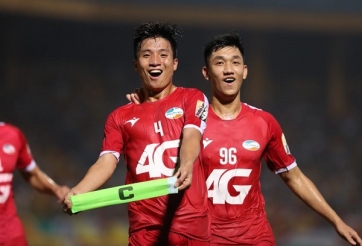 Bùi Tiến Dũng giúp Viettel chiến thắng với siêu phẩm 'xe đạp chổng ngược'