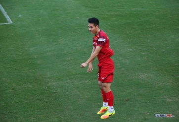 VIDEO: Đội tuyển Việt Nam ''nuốt trọn'' bài tập phức tạp của thầy Park