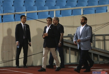 Đội tuyển UAE đón vị khách đặc biệt trong buổi tập ở Mỹ Đình