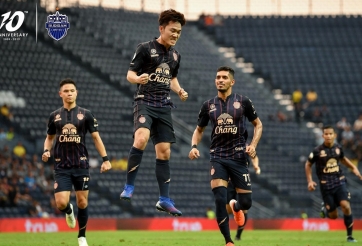 VIDEO: Bàn thắng đẹp nhất Thai League 2019 của Lương Xuân Trường