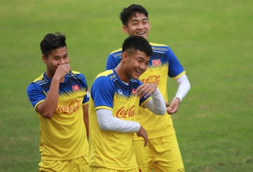 Đức Chinh tỏa sáng giúp U23 Việt Nam đánh bại CLB Bình Dương