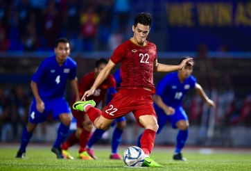 VIDEO: BLV Thái Lan lặng người khi Tiến Linh tiễn đội nhà rời SEA Games