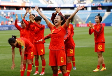 Tuyển nữ Trung Quốc bị đối xử 'đặc biệt' tại Úc vì virus corona