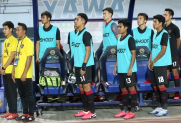 HLV Muangthong giải thích lý do để Đặng Văn Lâm ngồi dự bị