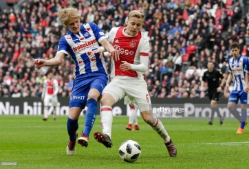 Heerenveen vs Ajax: Quá khó cho đồng đội của Văn Hậu