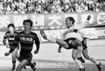 Sự nghiệp cầu thủ đáng tự hào của HLV Park Hang Seo