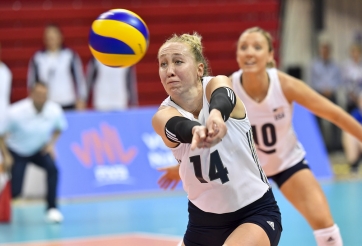 VIDEO: Những pha phòng ngự không thể tin nổi