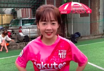 VIDEO: 'Quang Hải phiên bản nữ' gây sốt cộng đồng mạng