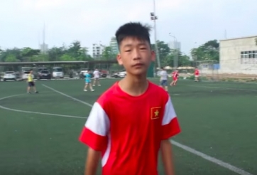 Lương Xuân Thắng thể hiện kỹ năng chuyền bóng đỉnh cao như đàn anh