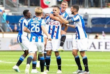 Đồng đội của Văn Hậu nhận tin vui từ đội bóng số 1 Hà Lan