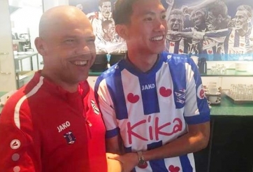 HLV Johnny Jansen muốn giữ Đoàn Văn Hậu ở lại SC Heerenveen