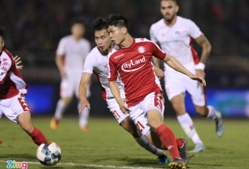 VIDEO: Quế Ngọc Hải xoạc bóng khiến Công Phượng ngã sõng soài