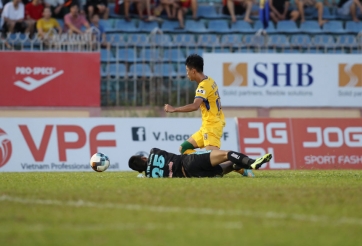 Chủ tịch SLNA: 'Trọng tài không phải là vua, thích làm gì thì làm'