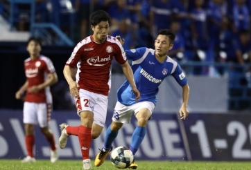 Công Phượng vừa kiến tạo vừa ghi bàn, TPHCM lên đỉnh