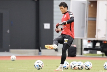 'Tội đồ khiến Thái Lan thua Việt Nam' hào hứng khi đối đầu Iniesta